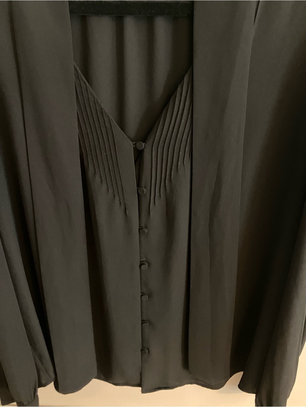 J Crew Black Pleated Button-Front V-Neck Blouse EUC - Picture 4 of 8